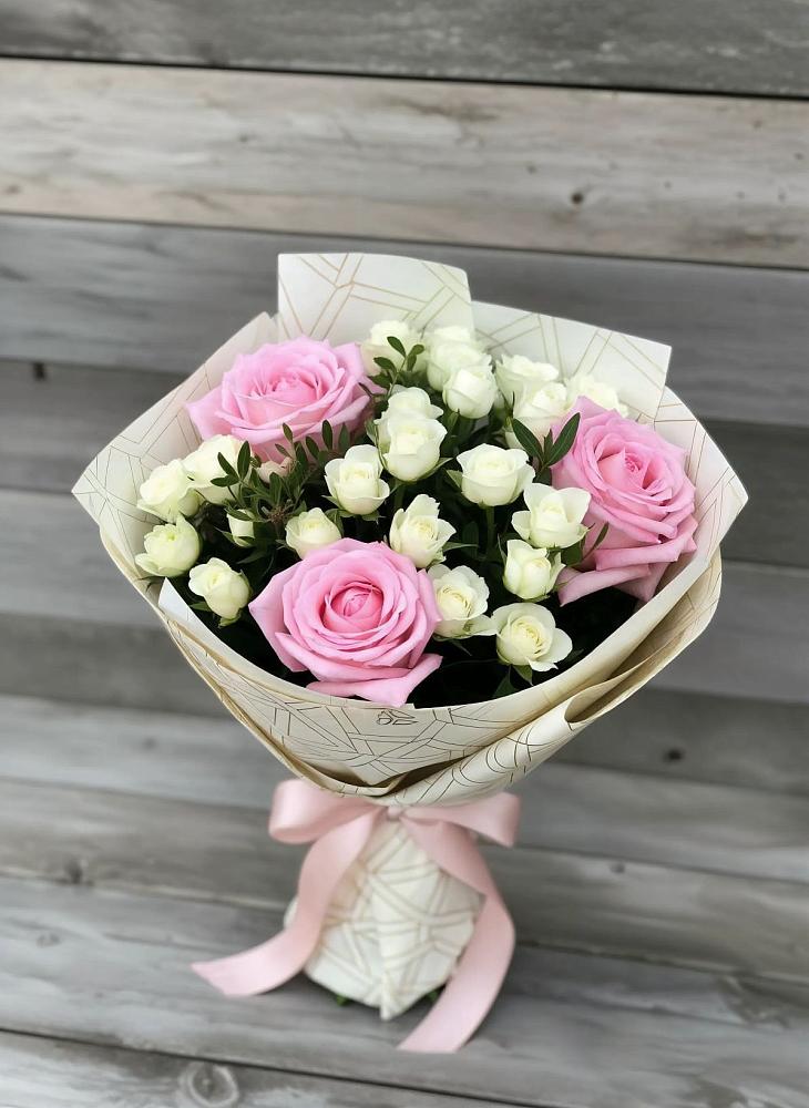 Букет цветов из: Розы в Катайске