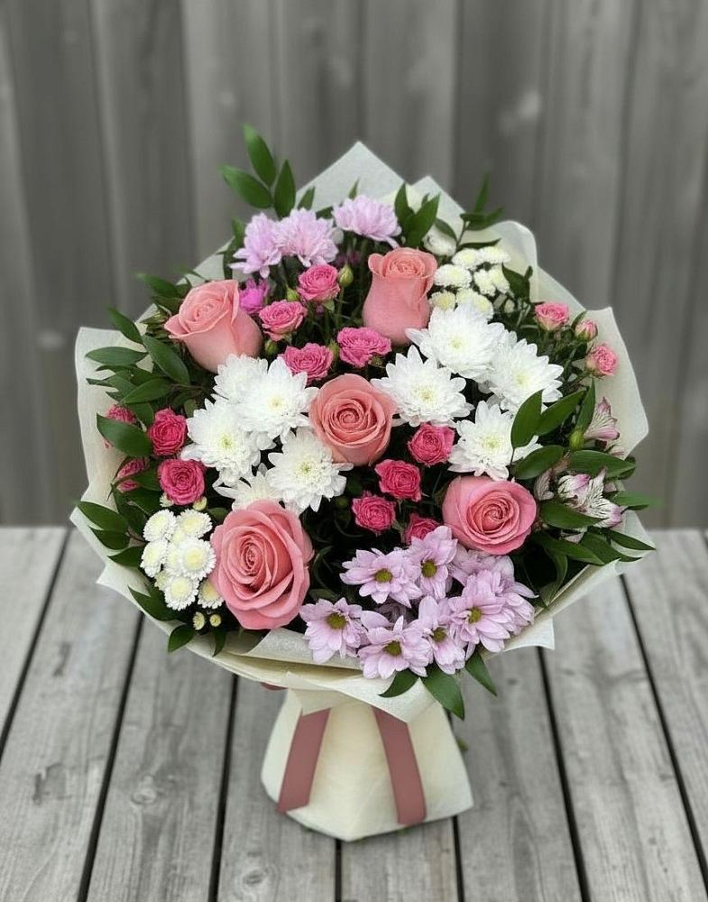 Букет цветов из: Альстромерии, Гвоздики, Розы и Хризантемы в Катайске