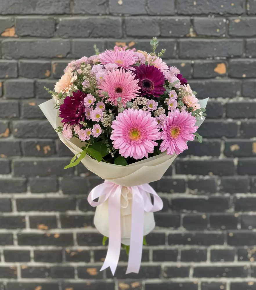 Букет цветов из: Герберы и Хризантемы в Катайске