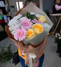 Букет цветов из:  Герберы, Розы и Хризантемы в Катайске