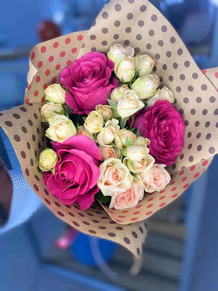 Букет цветов из: Розы в Катайске