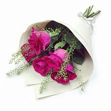 Букет цветов из:  Розы в Катайске