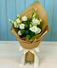 Букет цветов из:  Хризантемы и Лизиантусы в Катайске