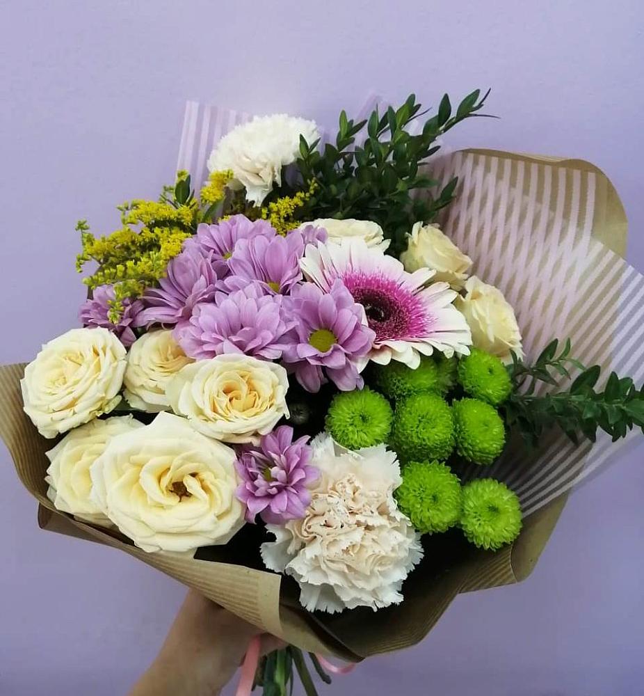 Букет цветов из: Хризантемы, Розы, Гвоздики и Герберы в Катайске