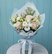 Букет цветов из:  Розы и Лизиантусы в Катайске