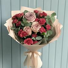 Букет цветов из:  Гвоздики и Розы в Катайске