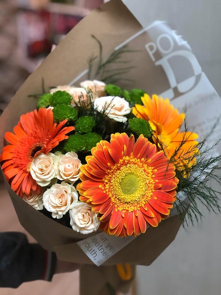 Букет цветов из: Герберы, Хризантемы и Розы в Катайске