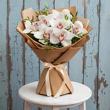 Букет цветов из:  Орхидеи и Розы в Катайске